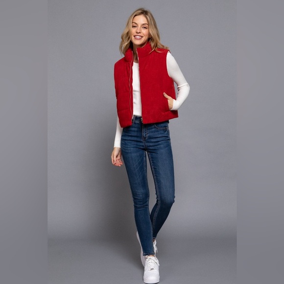 Corduroy Puffer Vest w/ inner Faux Fur - Picture 3 of 6